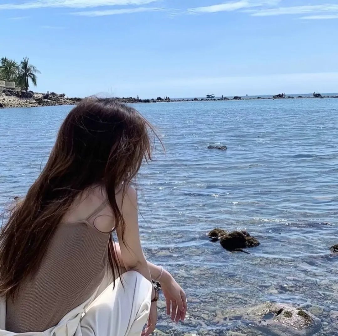 海浴春色